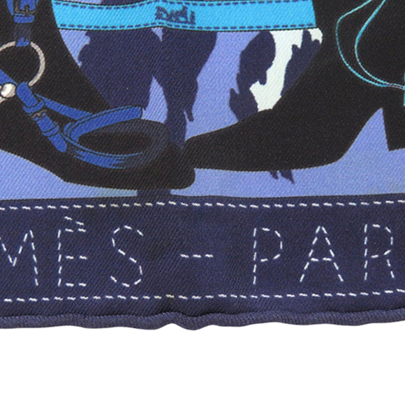 Pre-Loved Hermes Monsieur Et Madame Silk Scarf - Picture 7 of 8